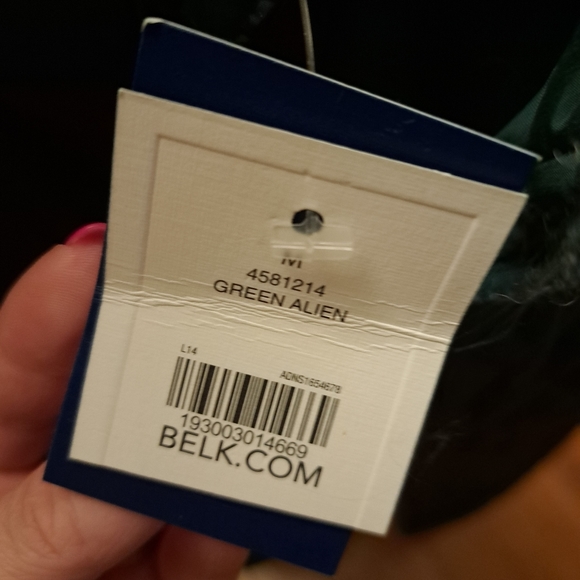 Vest - Picture 4 of 4